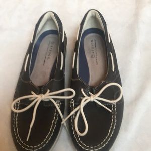 aravon New Balance  navy deck shoes classic boat shoes